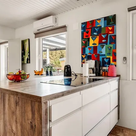 Heloise - 900m From The Sea By Interhome *